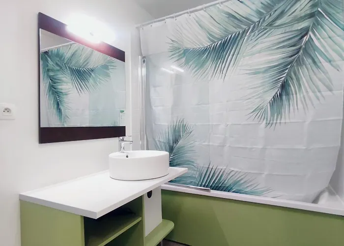 Le Lavandin - T3 Piscine & Climatisation * 格雷乌莱班