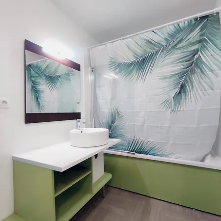 Le Lavandin - T3 Piscine & Climatisation * Gréoux-les-Bains